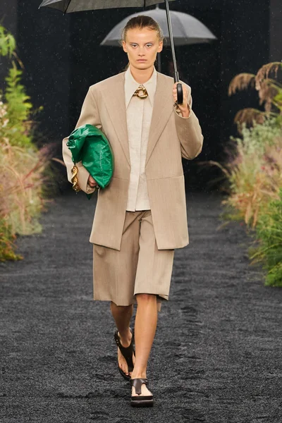 Look 6